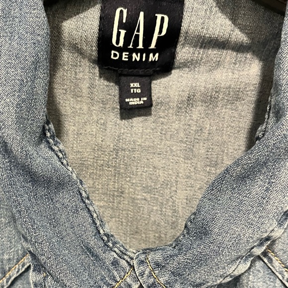 Women’s sz XXL GAP denim western button down shirt with pearl snap buttons - Picture 2 of 5